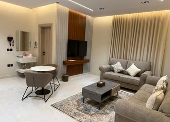 شقق مخدومة 