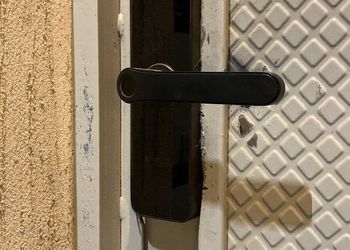 استديو هادئ بدخول ذاتي 