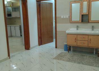 استراحة بمجالس وفناء خارجي 