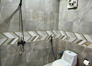 استديو بسرير ماستر وجلسة جانبية