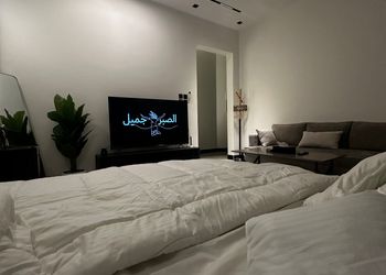 استديو هادئ بدخول ذاتي 