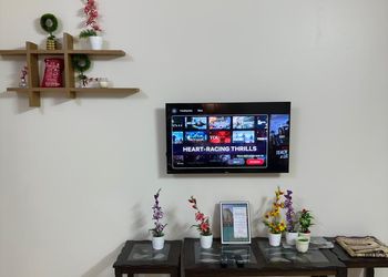 شقة بغرف نوم وصالة ومجلس 