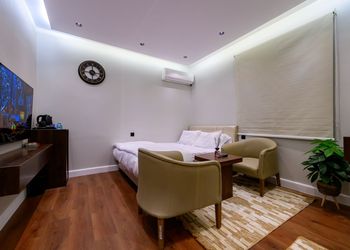 استديو بسرير ماستر ودخول ذاتي