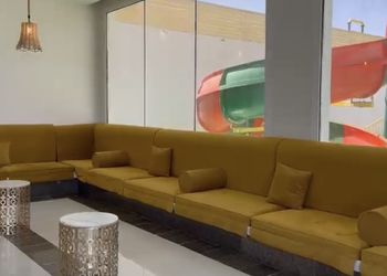 شاليه بمسبح بألعاب مائية