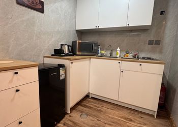 استديو بسرير ماستر ودخول ذاتي