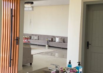 شاليه بمجالس واسعة وألعاب مائية 