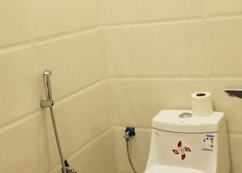 استديو بسرير ماستر وجلسة جانبية