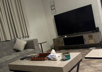 شقة بدخول ذاتي وغرفة نوم مريحة 