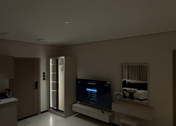 استديو بسرير ماستر