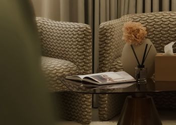  استديو عصري بطابع دافئ