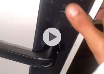 استديو بسرير ماستر وجلسة جانبية 