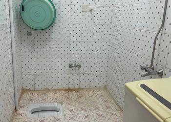 دور بغرفتين نوم وصالة ومجلس 
