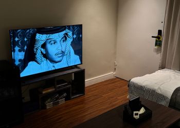 استديو بسرير ماستر وجلسة جانبية 