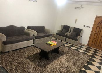 شقة بغرفتين نوم وصالة