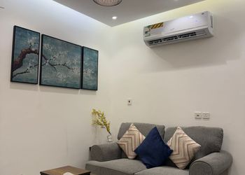 شقة بغرفة معيشة وغرفتين نوم 