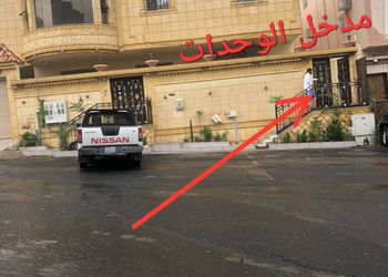 استديو بسرير ماستر وجلسة جانبية 