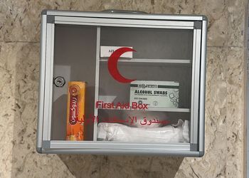 شقة بصالة جلوس وغرفة نوم 