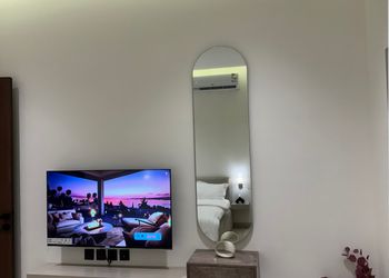 استديو هادئ بدخول ذاتي 