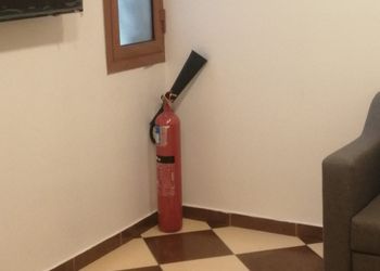شقة بصالة و غرفة نوم 