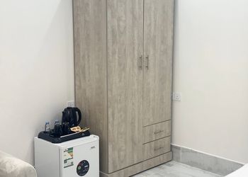 استديو بسرير ماستر