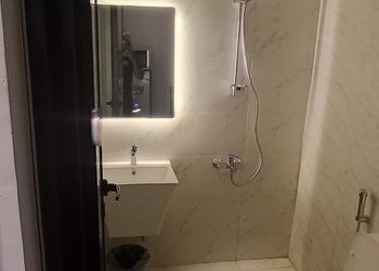 استديو بسرير ماستر وأثاث مريح 