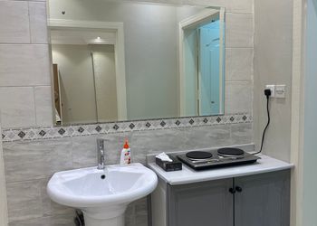 استديو بسرير ماستر وجلسة 