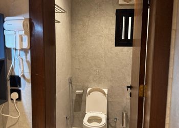 استديو بدخول ذاتي وتصميم هادئ 