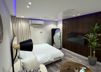 استديو بسرير ماستر ودخول ذاتي 