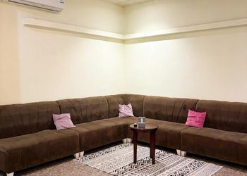 شقة بغرفتين نوم وصالة 