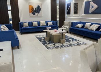 شاليه بمسطح اخضر وجلسة خارجية 