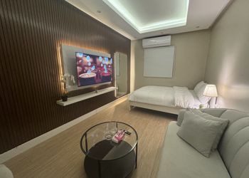استديو بتصميم عصري و بدخول ذاتي