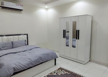 شقة بغرفتين نوم وصالة 