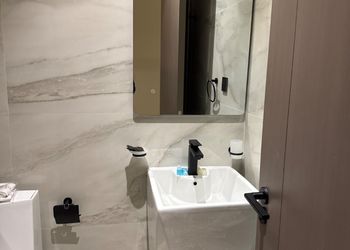 استديو بسرير ماستر وأثاث مريح