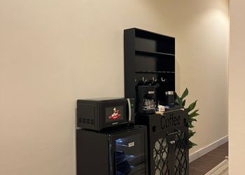 استديو بسرير ماستر وجلسة جانبية 