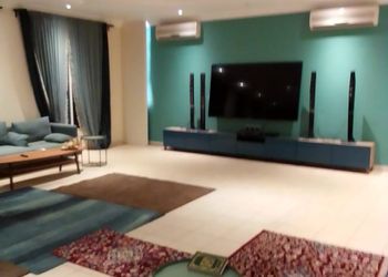 استراحة بمجالس راقية و بيت شعر