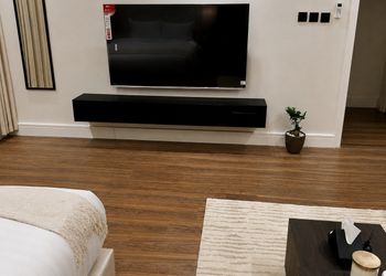 استديو بسرير ماستر وجلسة جانبية 