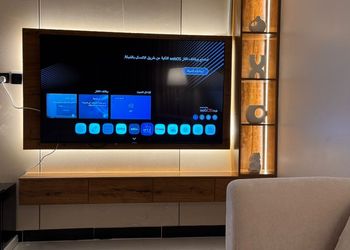 استديو بأثاث مريح وبسيط
