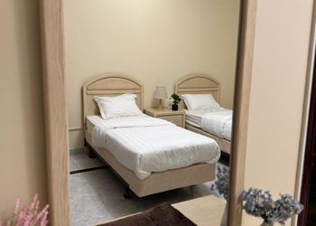 استديو بثلاث اسره فردية