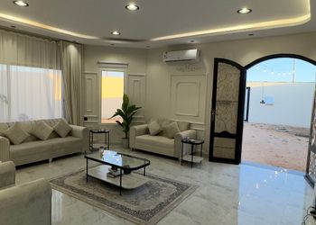 شاليه بمجلس والعاب اطفال 