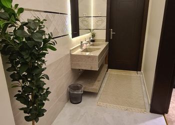 استديو بسرير ماستر وجلسة جانبية