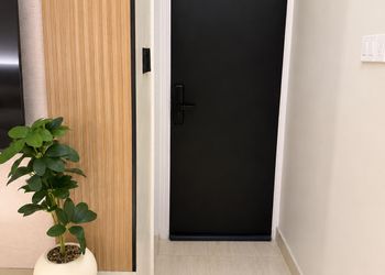 استديو هادئ بسرير ماستر