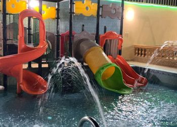استراحة بالعاب اطفال و مسبح