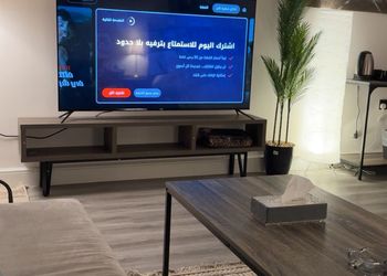 استديو بسرير ماستر وجلسة جانبية