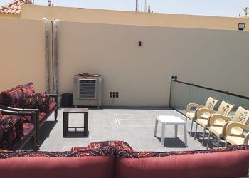 شالية بإطلالة على الجبل 