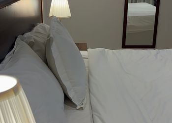 استديو بسرير ماستر 