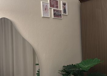 استديو بسرير ماستر وجلسة مريحة 
