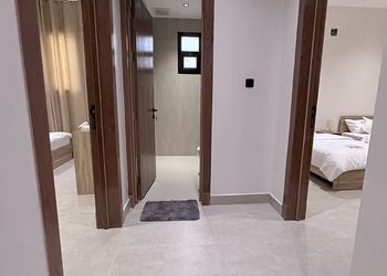 شقة واسعة أنيقة بثلاث غرف