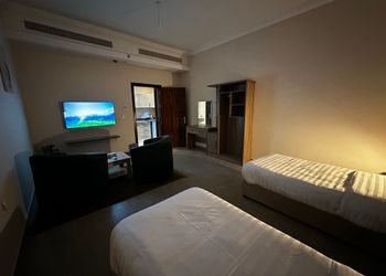 استوديو هادئ بسريرين فردية