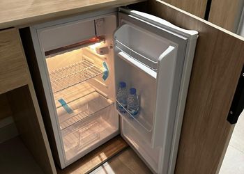استديو بتصميم أنيق ودخول ذاتي 