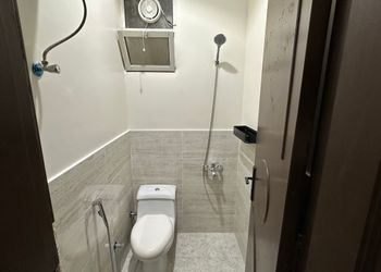 استديو بدخول ذاتي وتصميم هادئ